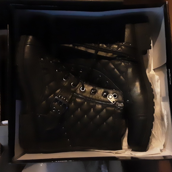 G by Guess boots - Picture 1 of 10